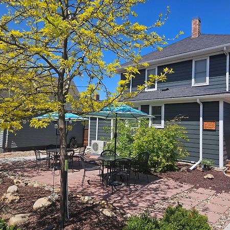 Cozy 2 Bdrm Vacation Rental - 1 Mile To Dtwn Rapid City Exterior photo