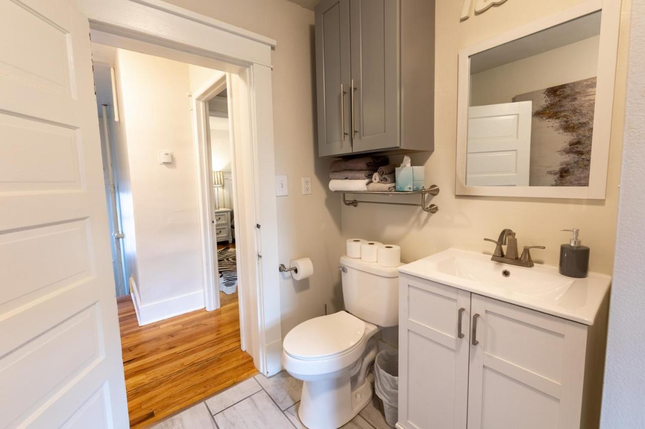 Cozy 2 Bdrm Vacation Rental - 1 Mile To Dtwn Rapid City Exterior photo